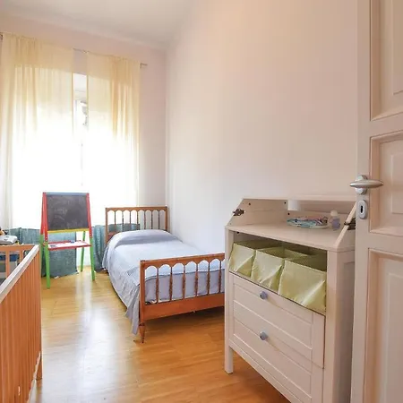 Apartament Three-bedroom In *